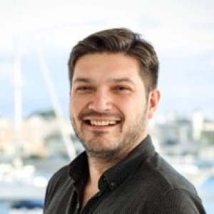 Hakan Özlen headshot