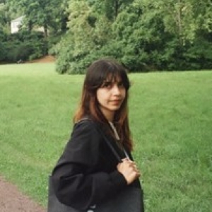 Pınar Taşdemir headshot